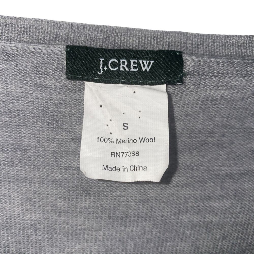 J. Crew Women 100% Merino Wool Ruffle Cardigan Size S Gray Long Sleeve Buttons - Picture 3 of 5